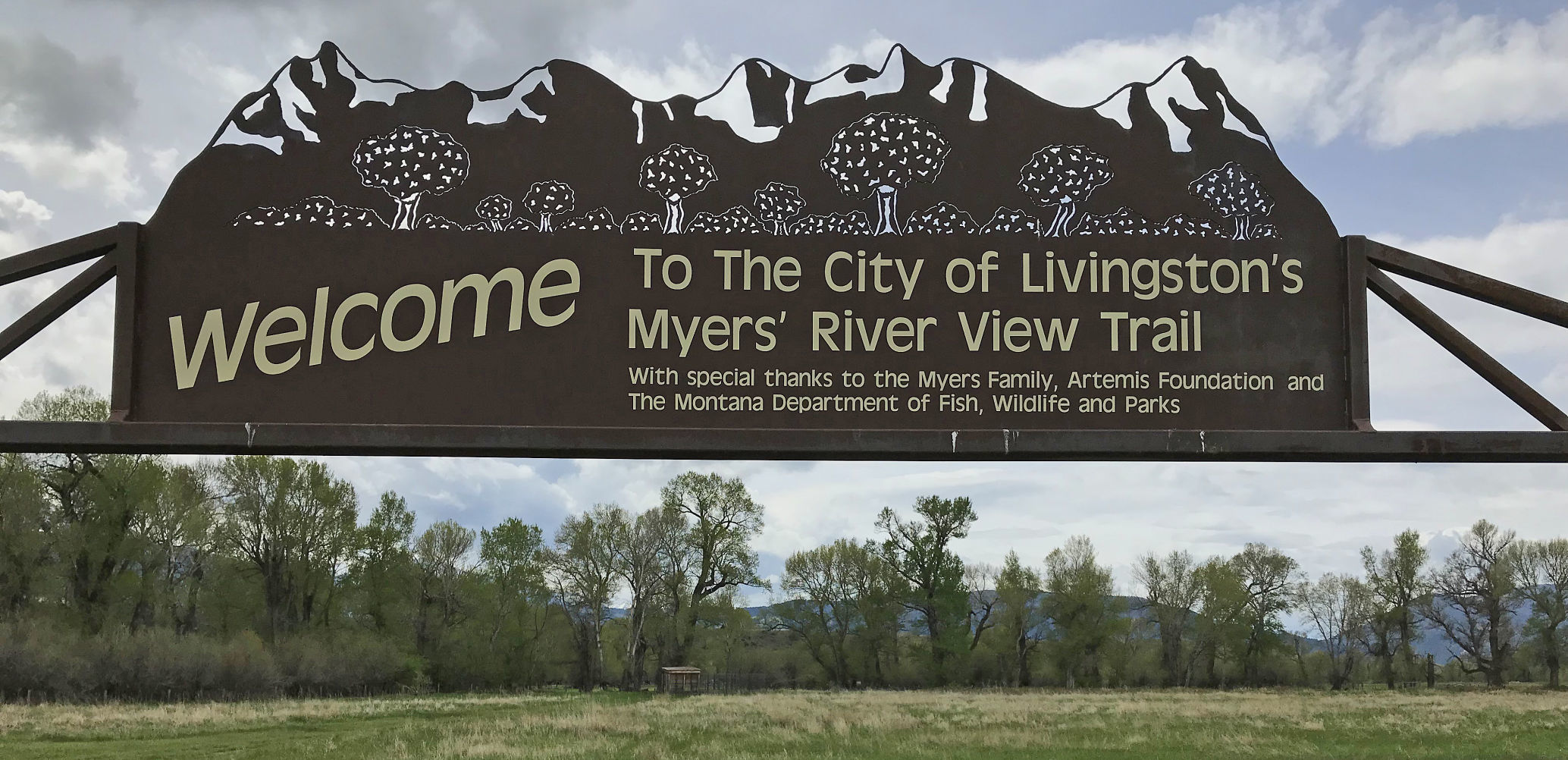 Welcome sign